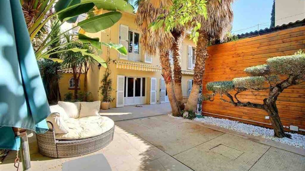 Photo of Patio Balcony in Juan-les-Pins