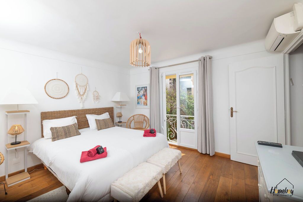 Photo of Bedroom in Juan-les-Pins