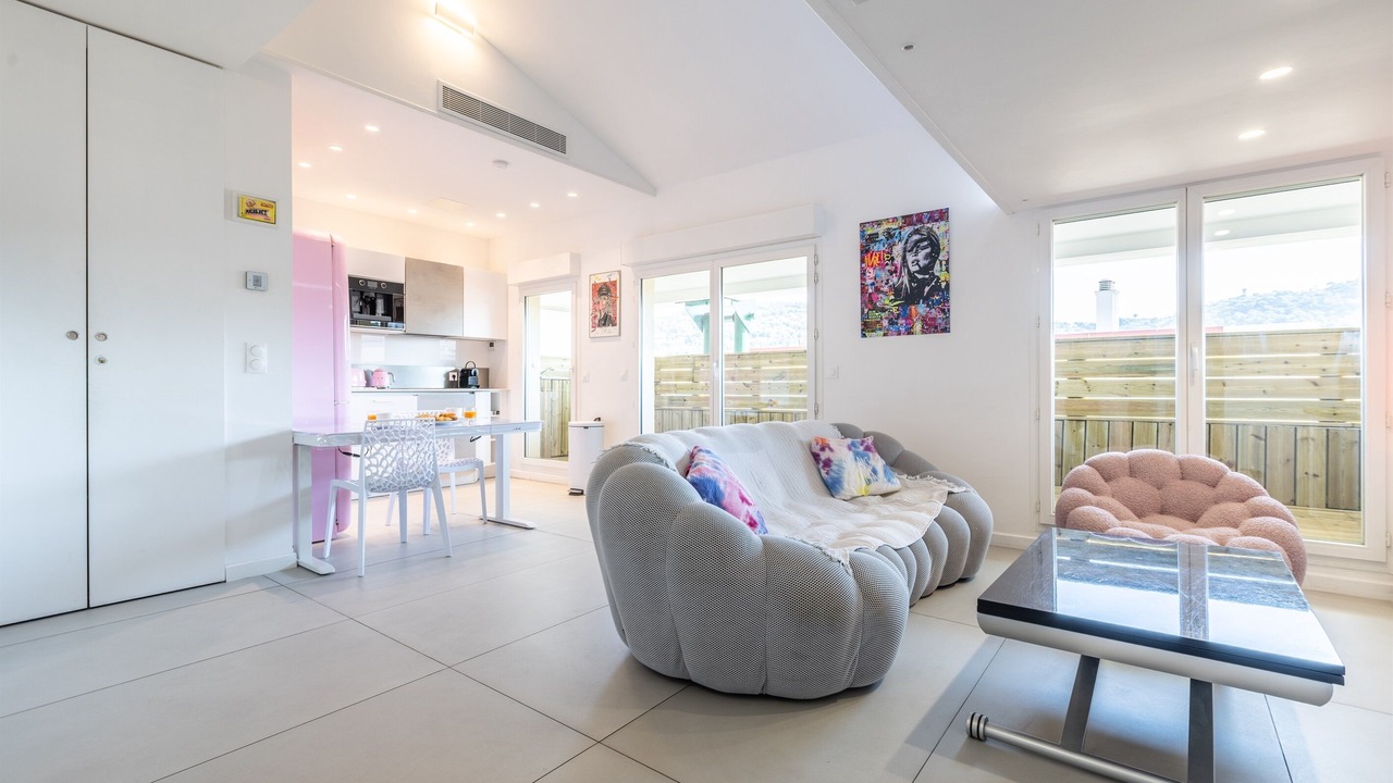 Photo of Livingroom in Prado - Republique