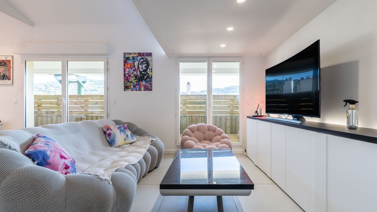 Photo of Livingroom in Prado - Republique