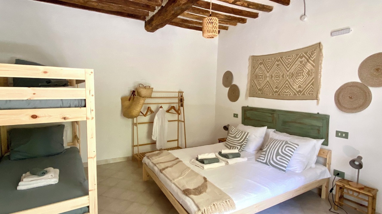 Photo of Bedroom in Colonnata