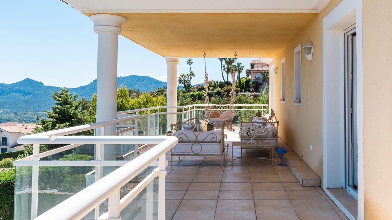 Photo of Patio Balcony in Les Termes