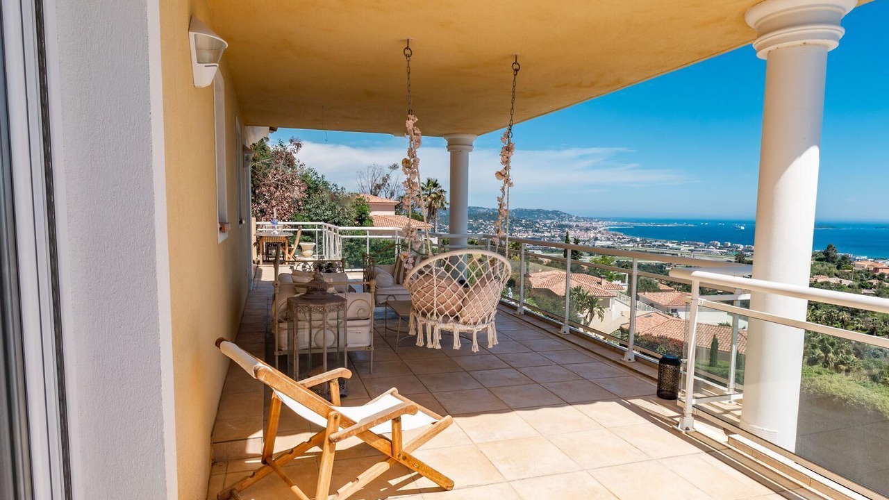 Photo of Patio Balcony in Les Termes
