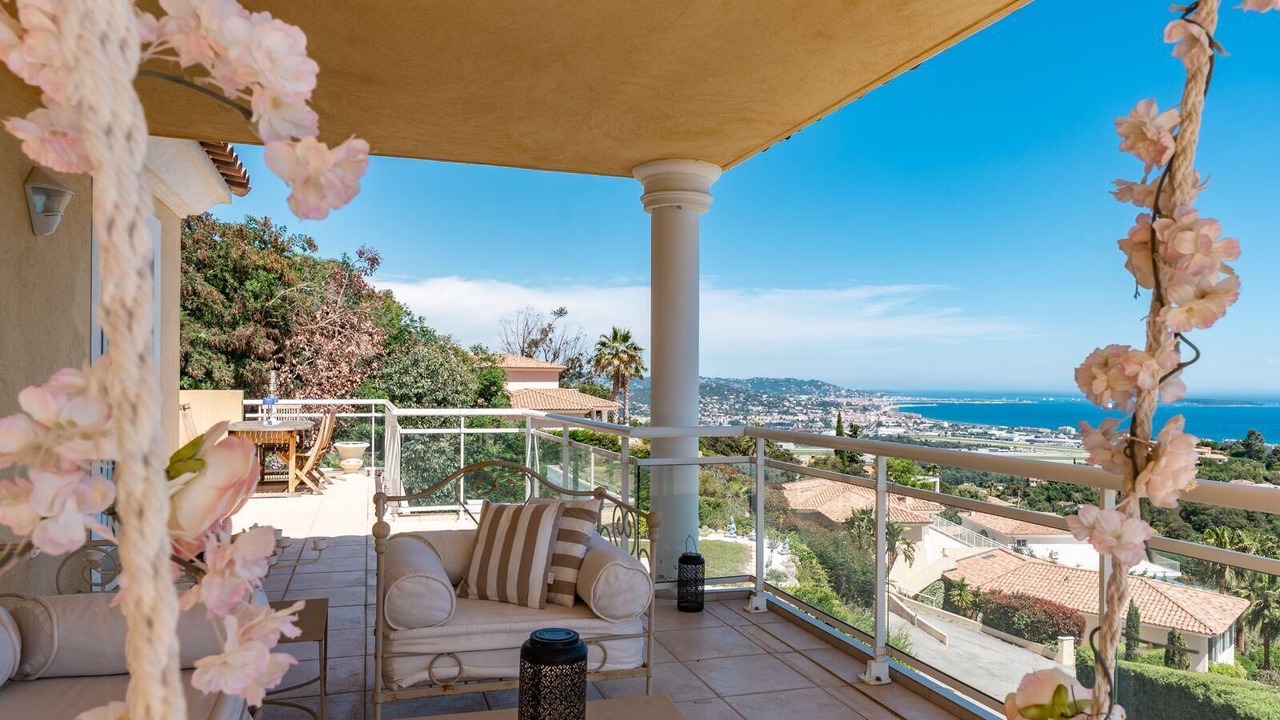 Photo of Patio Balcony in Les Termes