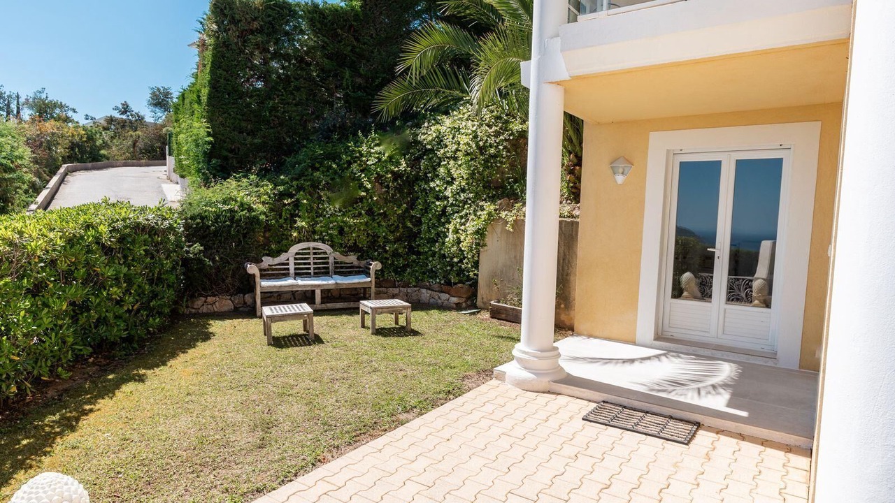 Photo of Patio Balcony in Les Termes