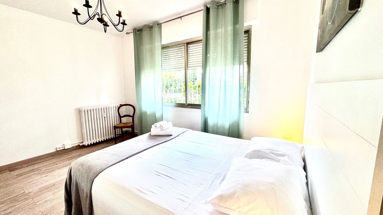 Photo of Bedroom in La Madeleine