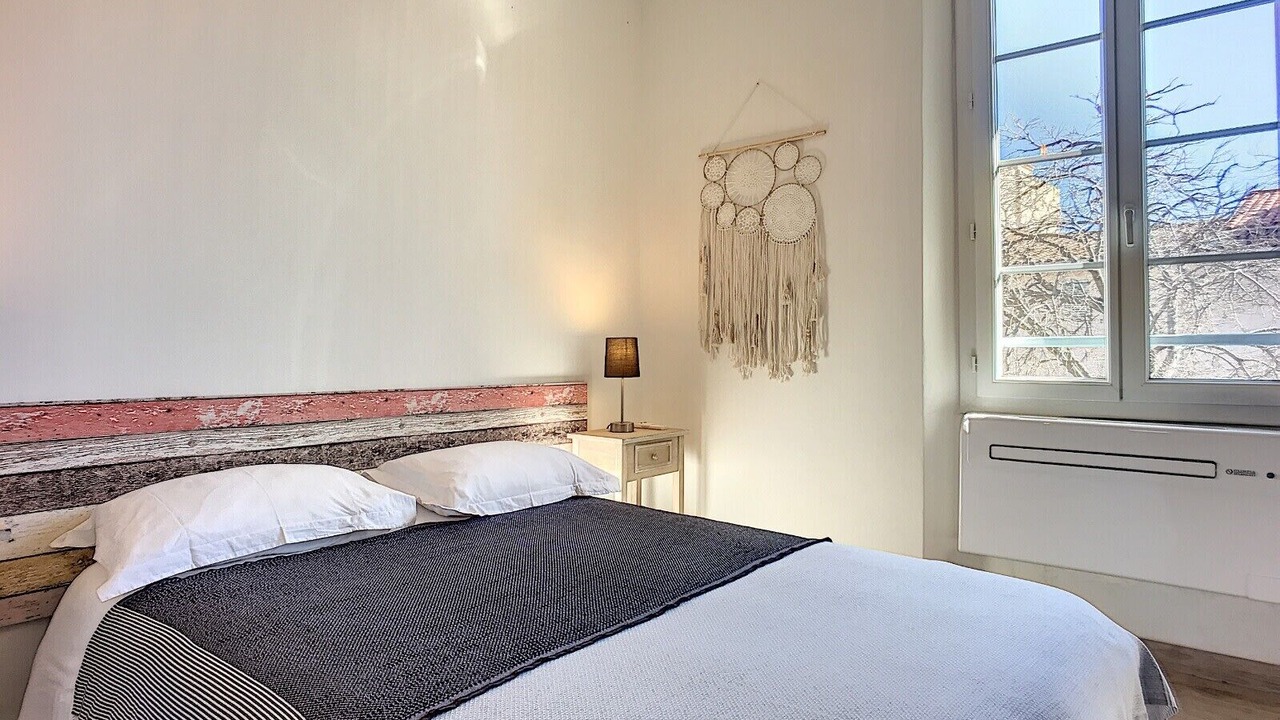 Photo of Bedroom in Antibes Old Town