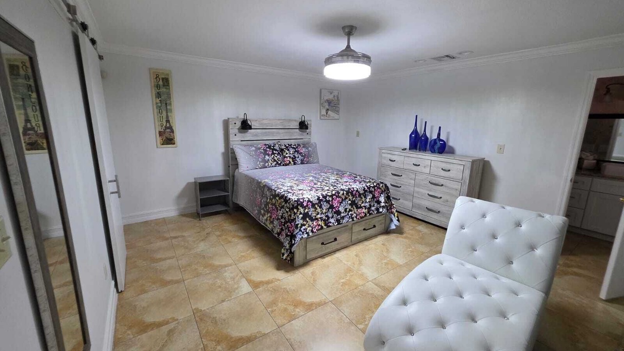 Photo of Bedroom in Goldenrod
