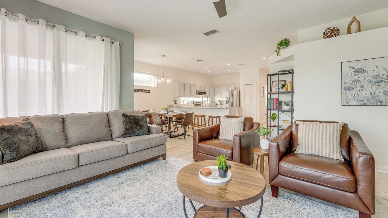 Photo of Livingroom in Sunset Lakes