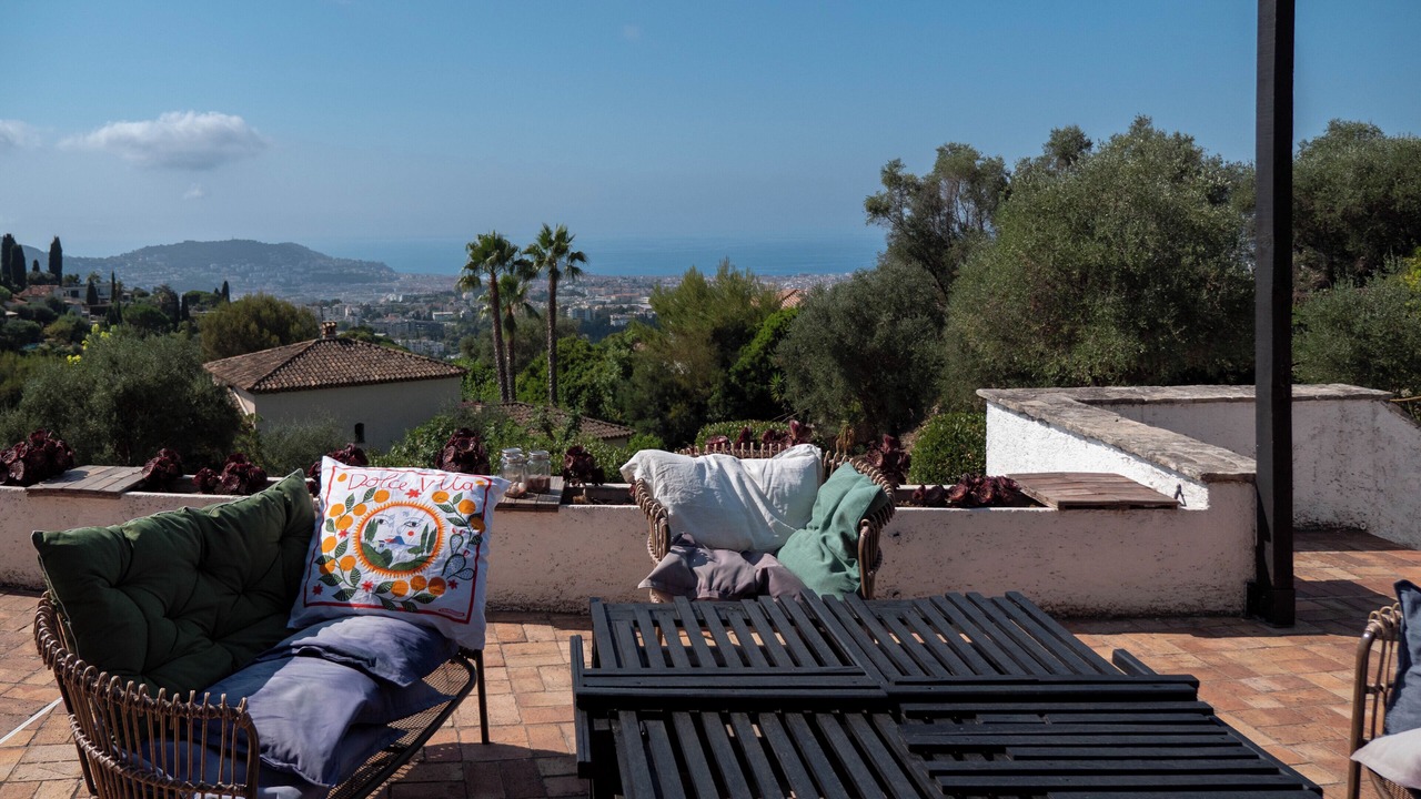 Photo of Patio Balcony in Gairaut