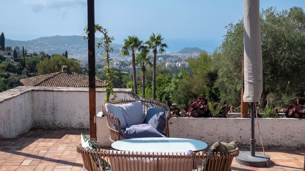 Photo of Patio Balcony in Gairaut