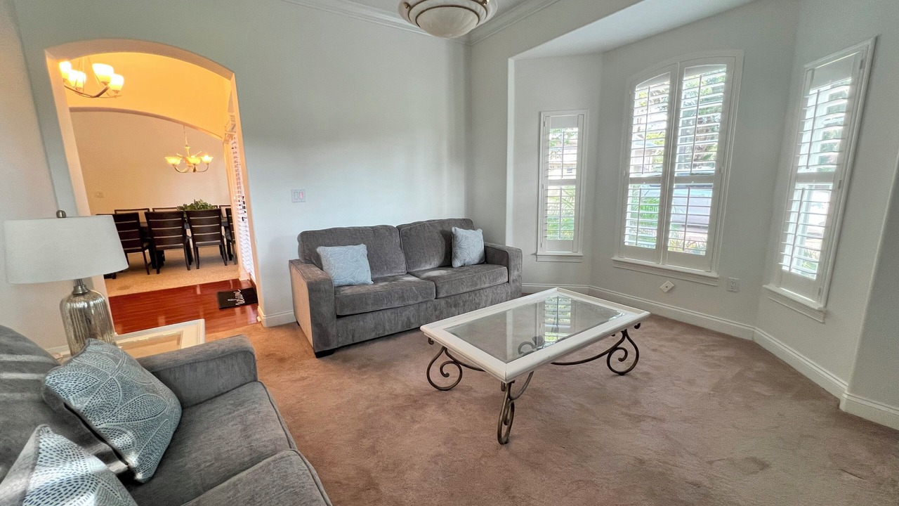 Photo of Livingroom in Longwood