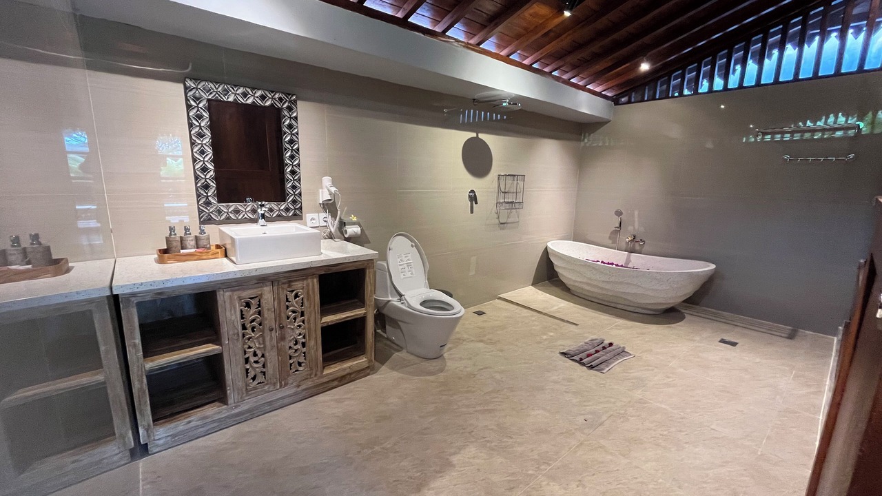 Photo of Bathroom in Celuk