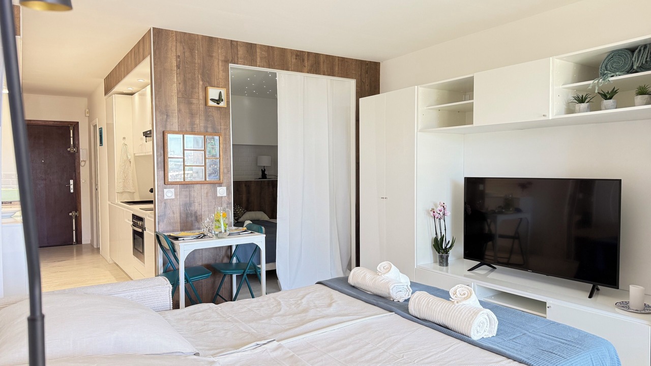 Photo of Bedroom in Golfe Juan