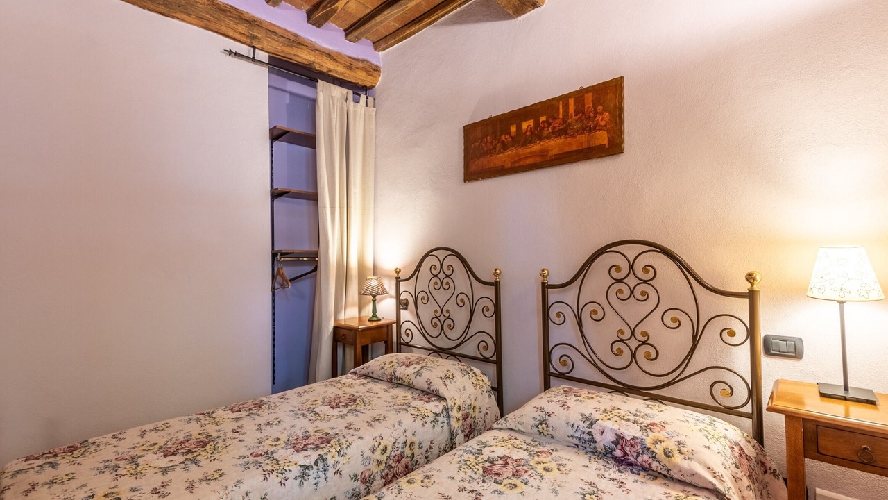 Photo of Bedroom in Lama