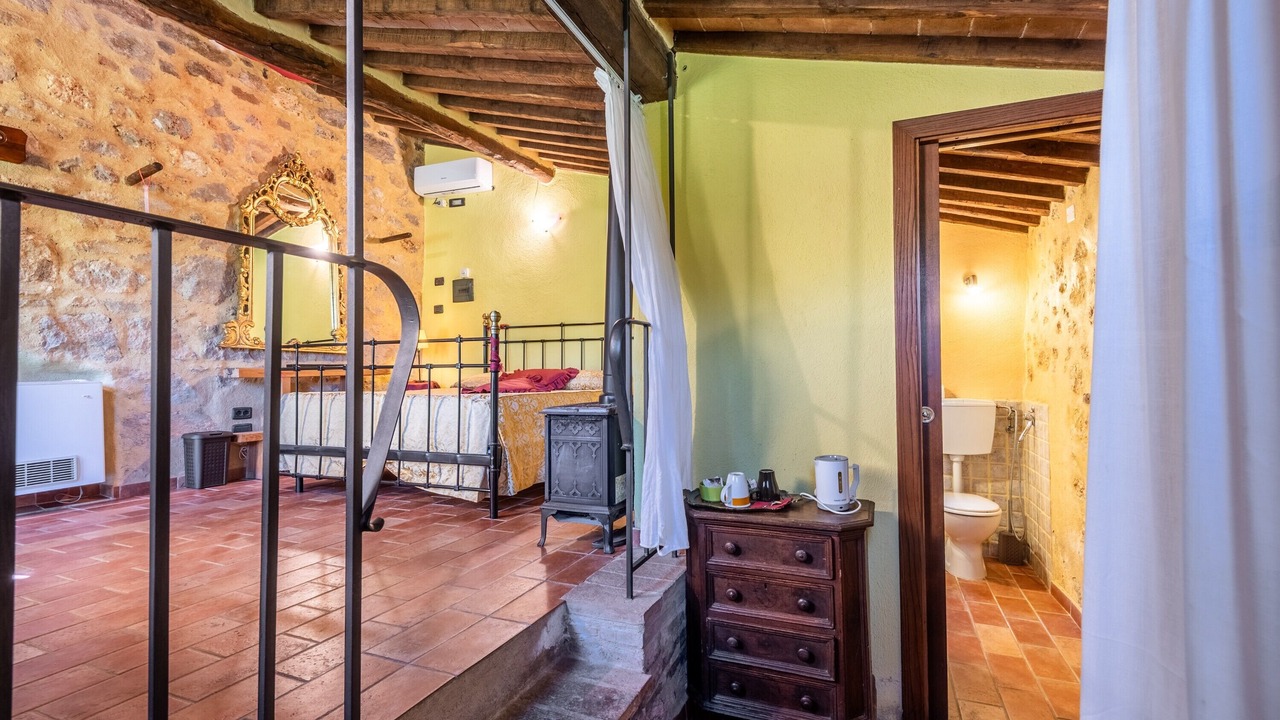 Photo of Bedroom in Monticiano