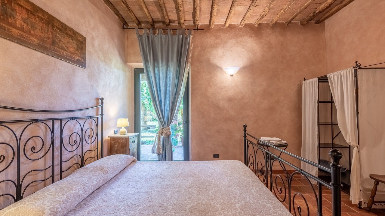 Photo of Bedroom in Lama