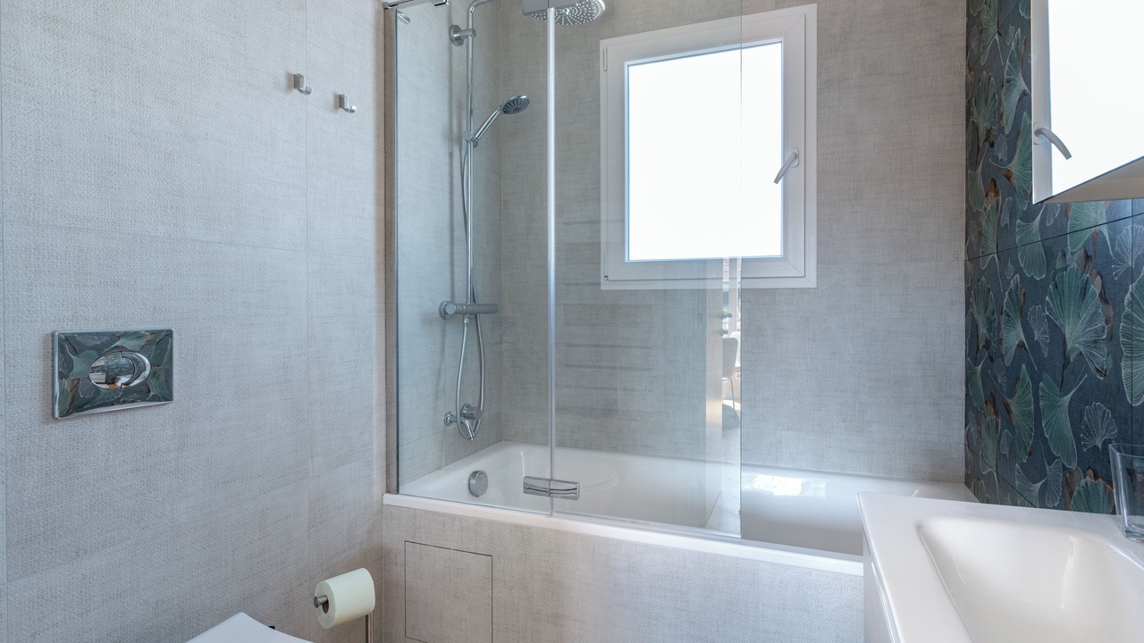 Photo of Bathroom in Gambetta