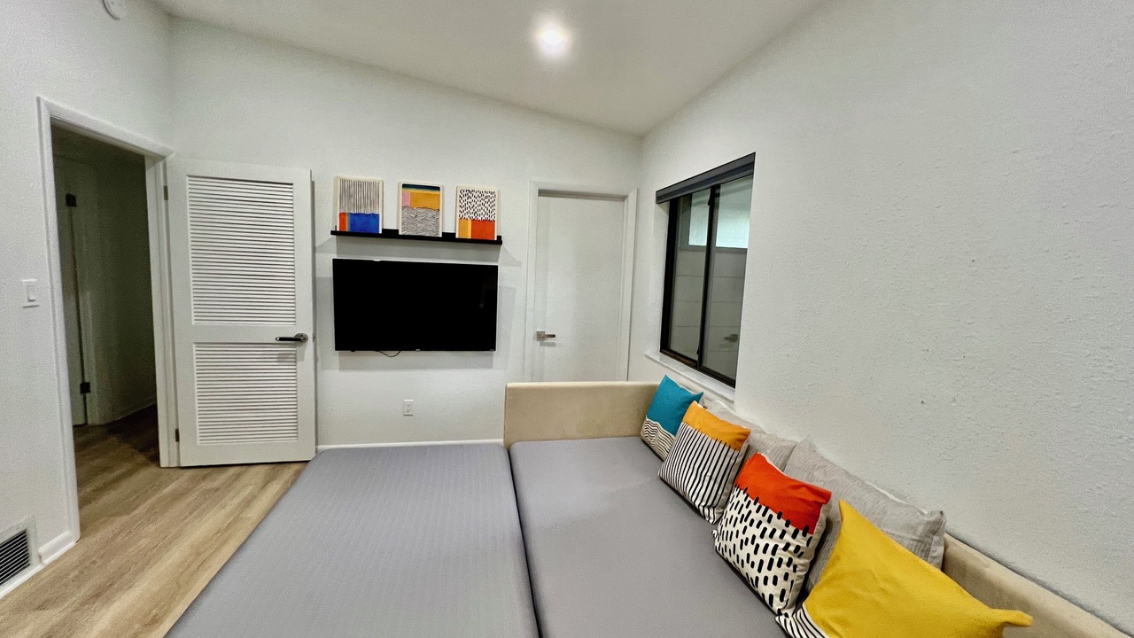 Photo of Livingroom in Longwood