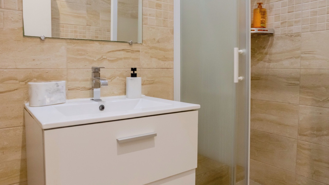 Photo of Bathroom in Liberation