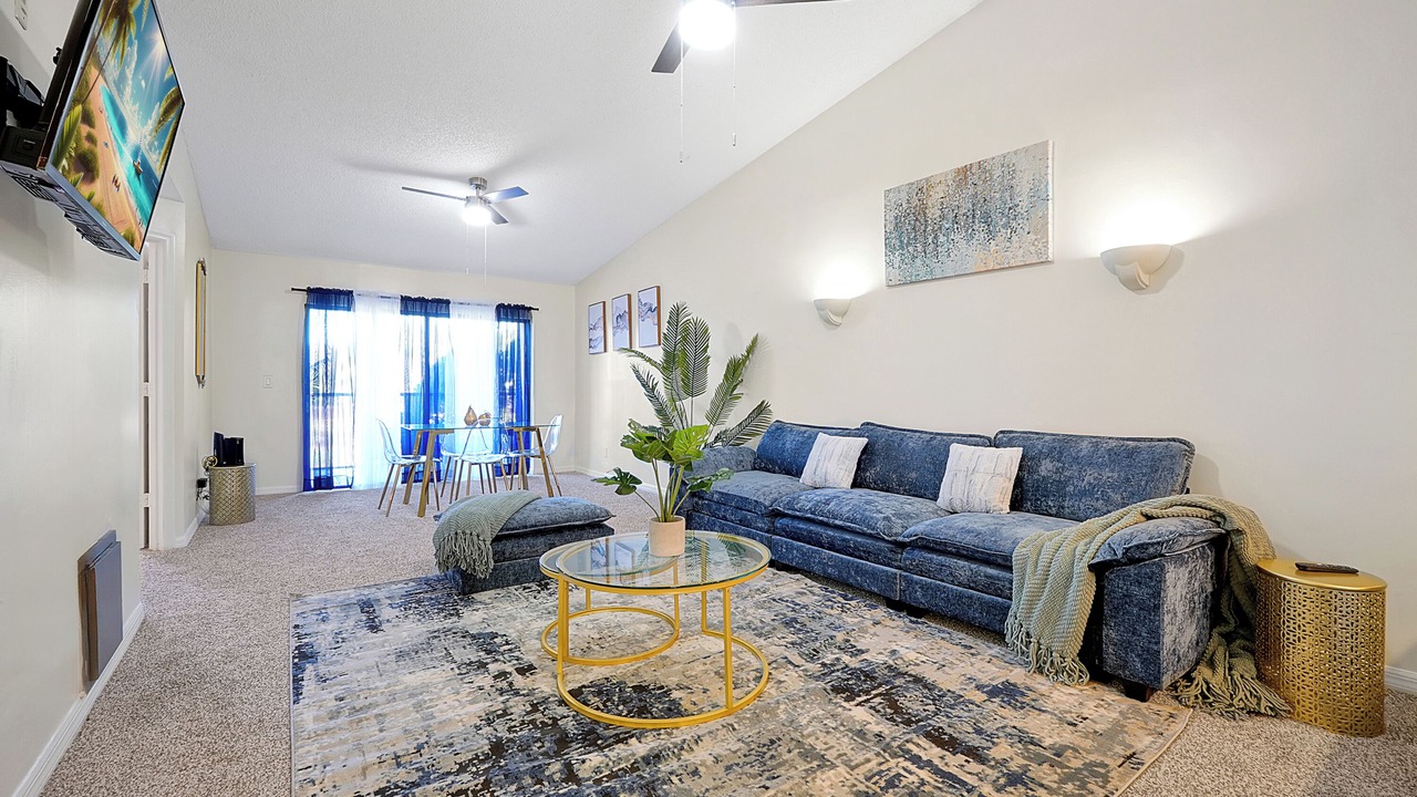Photo of Livingroom in Oak Ridge