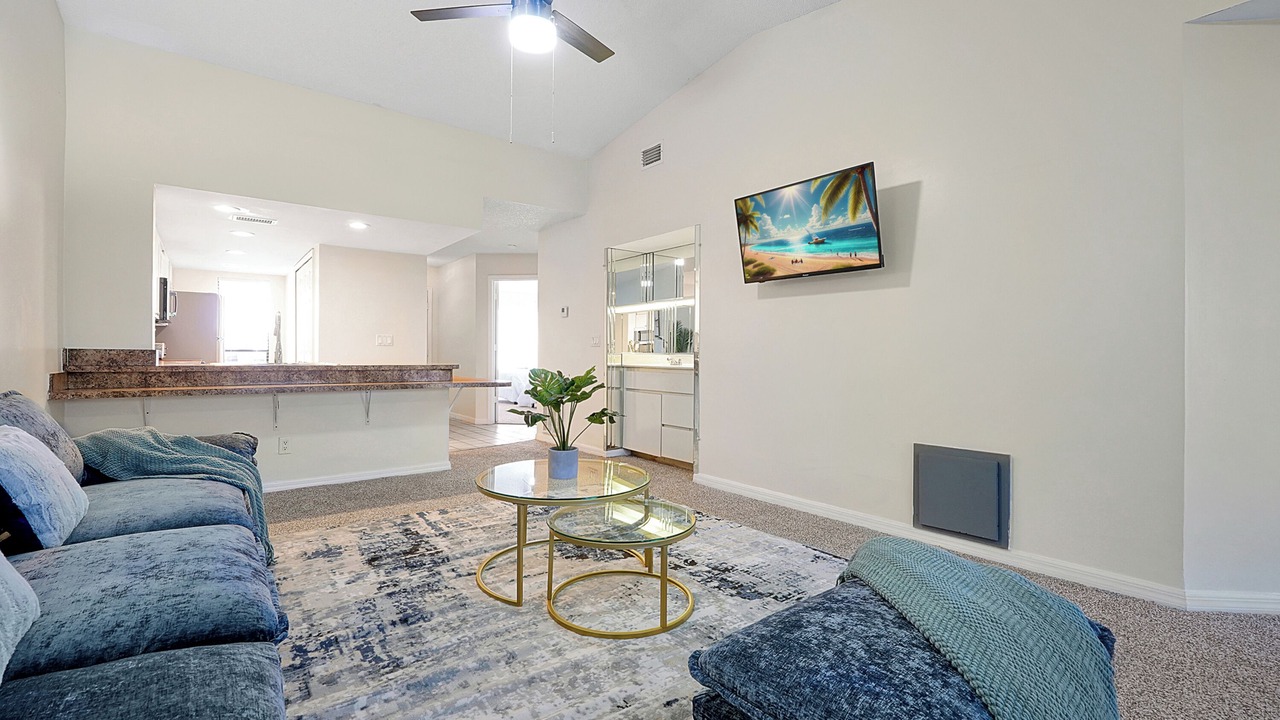 Photo of Livingroom in Oak Ridge