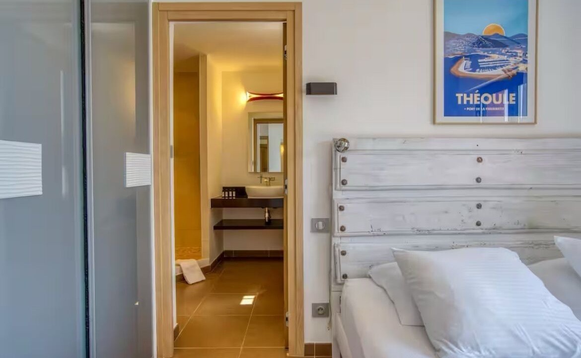 Photo of Bedroom in Theoule-Superieur