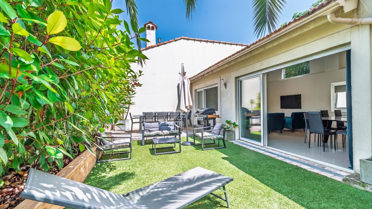 Photo of Outdoor in Riou - Petit Juas - Av de Grasse