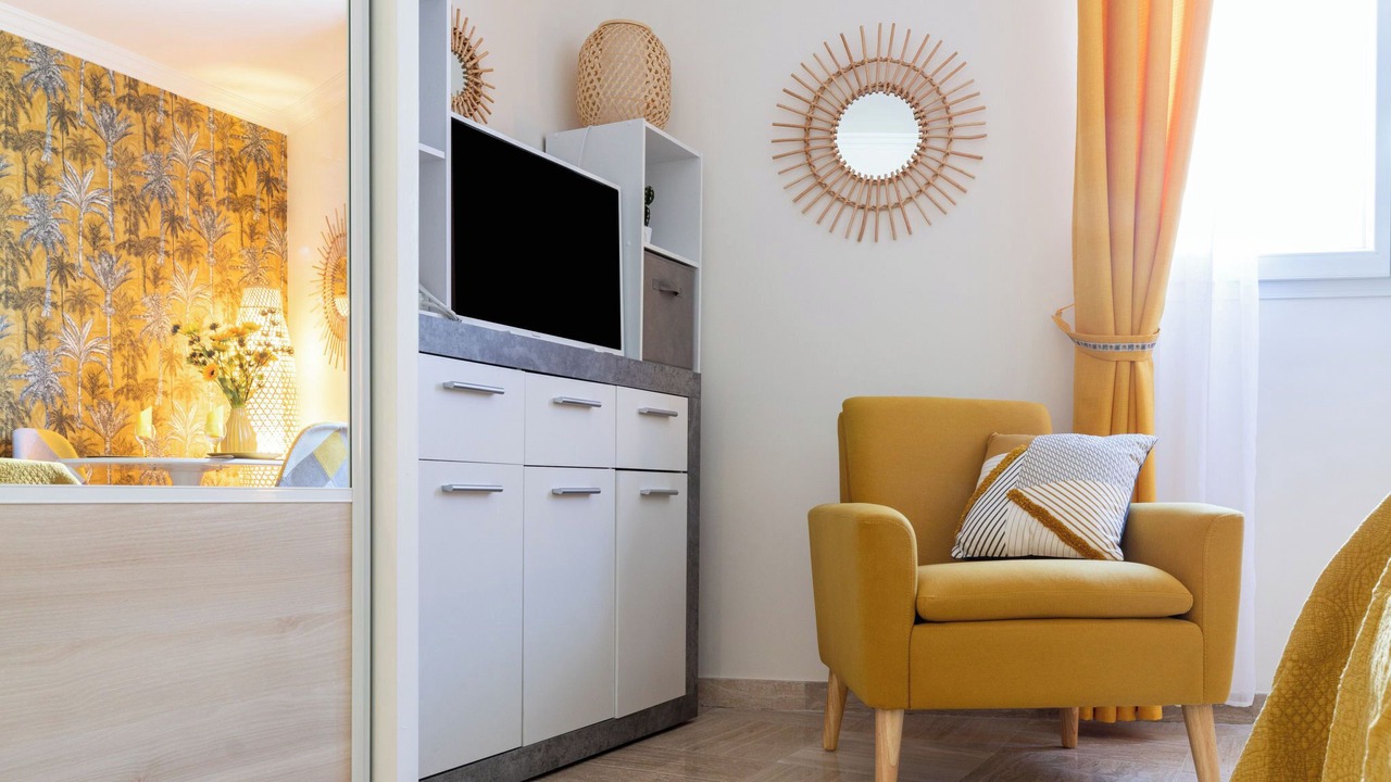 Photo of Livingroom in California - Pezou