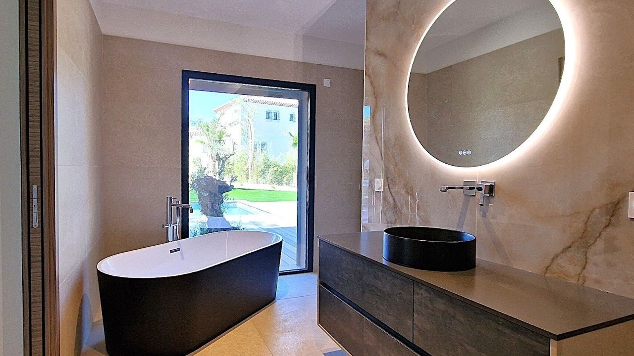 Photo of Bathroom in Boulouris-sur-Mer
