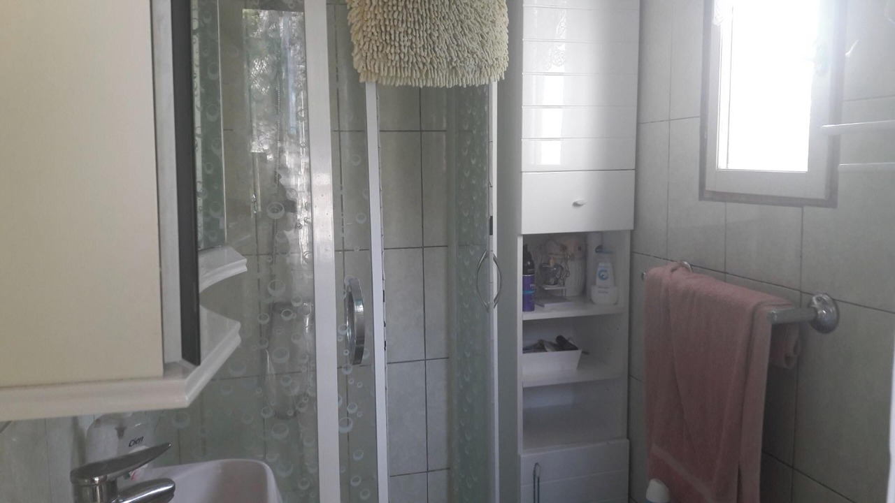 Photo of Bathroom in Peille