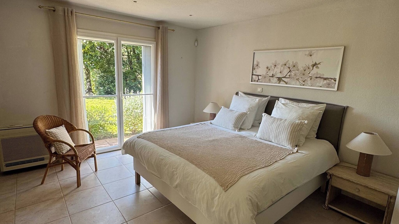 Photo of Bedroom in Villeneuve-Loubet