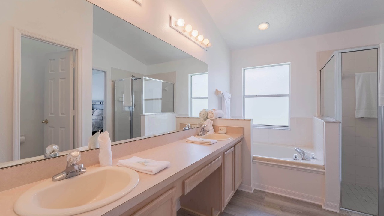 Photo of Bathroom in Eagle Pointe South