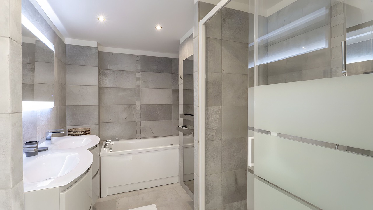 Photo of Bathroom in La Nartelle
