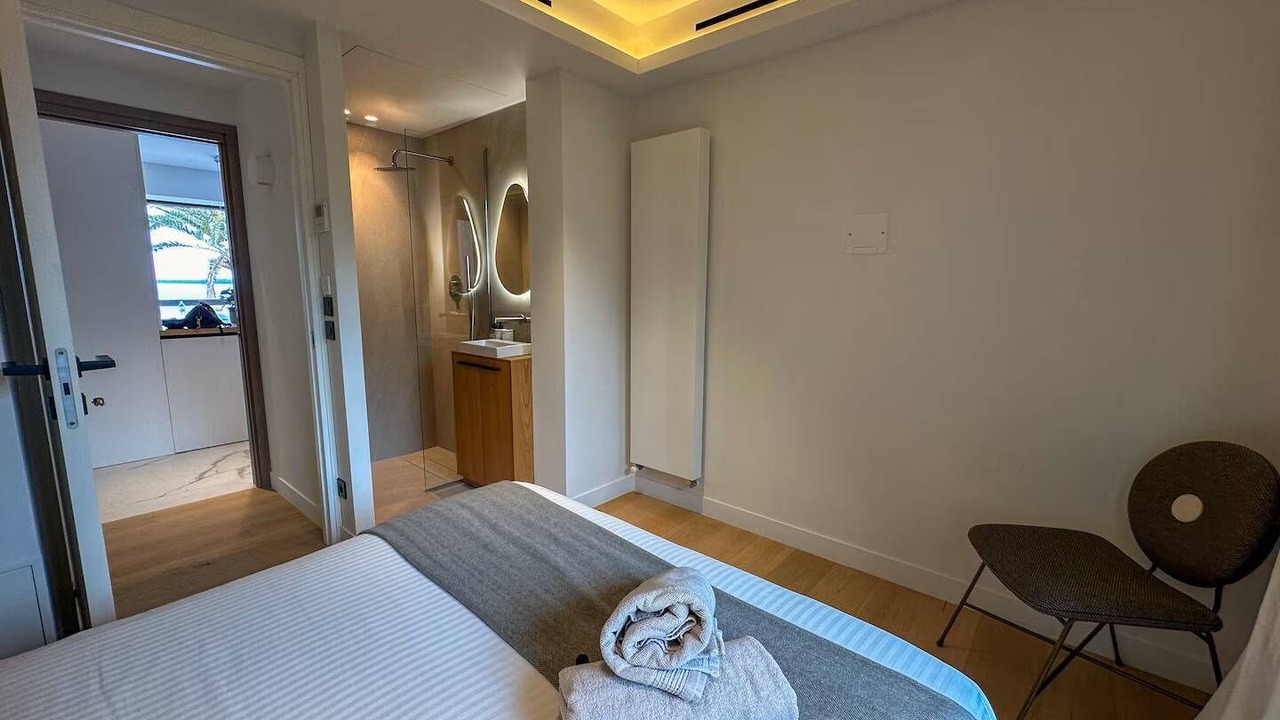 Photo of Bedroom in California - Pezou