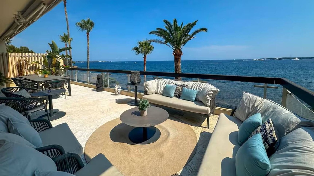 Photo of Outdoor in California - Pezou
