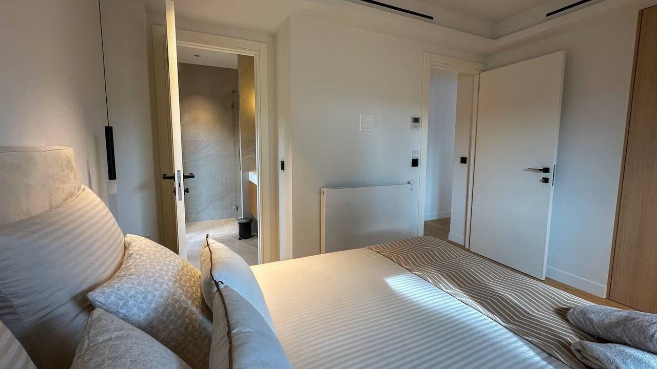 Photo of Bedroom in California - Pezou