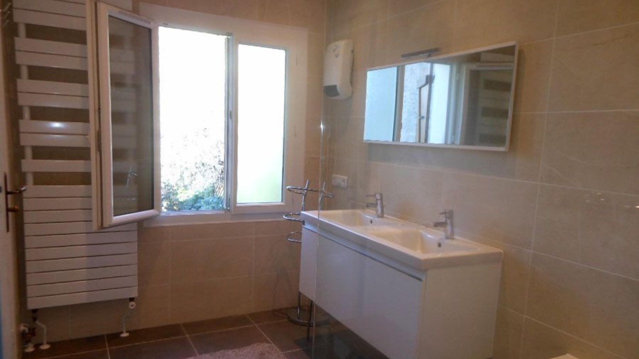 Photo of Bathroom in Colomars