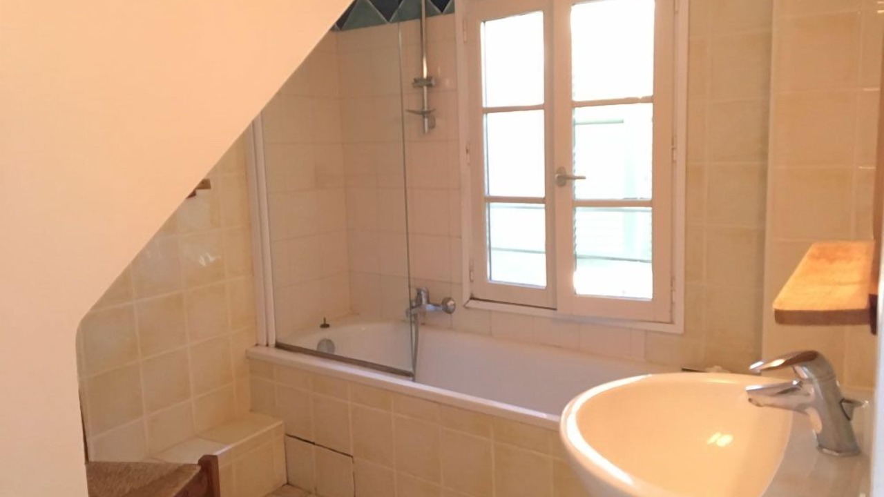 Photo of Bathroom in Castagniers