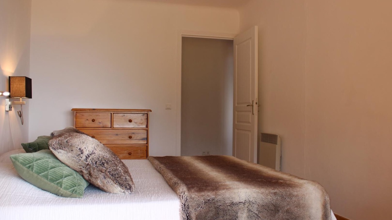 Photo of Bedroom in Utelle