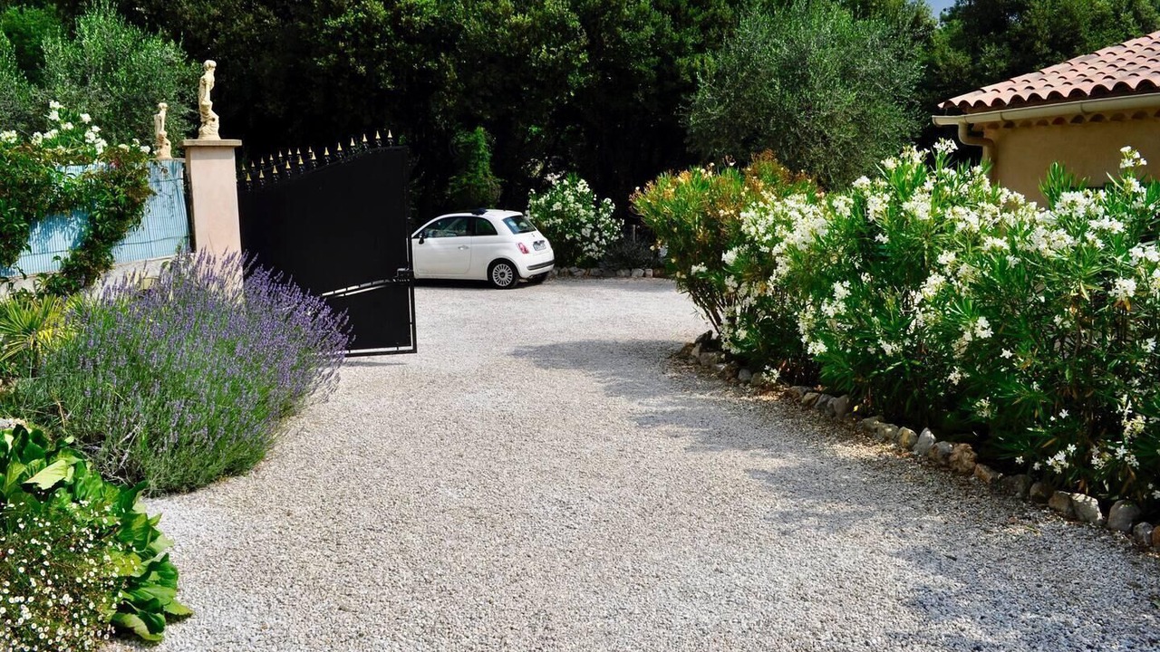 Photo of Outdoor in Bendejun