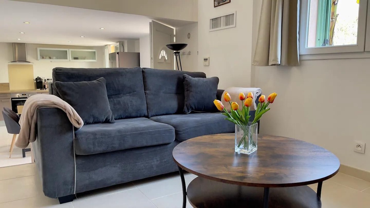 Photo of Livingroom in Bendejun