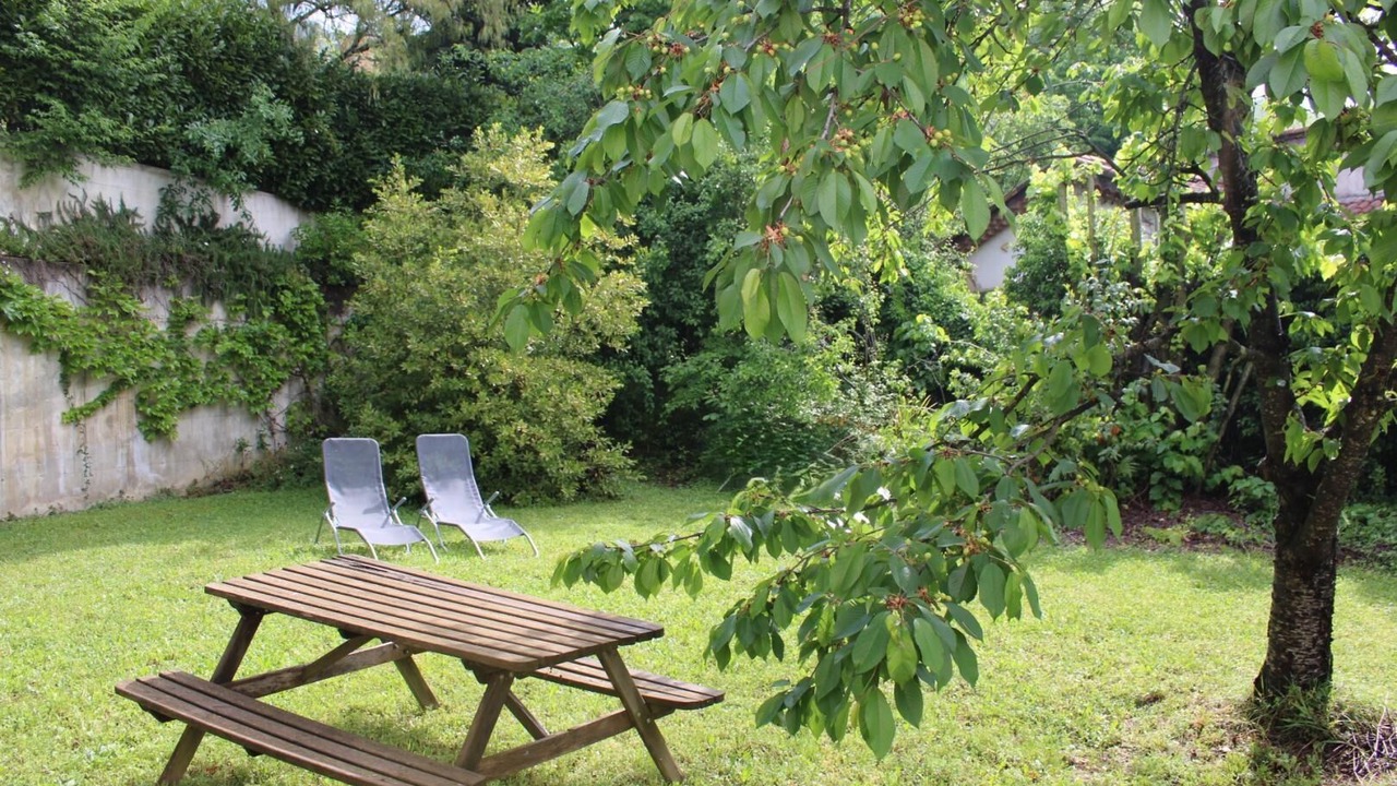 Photo of Outdoor in Contes