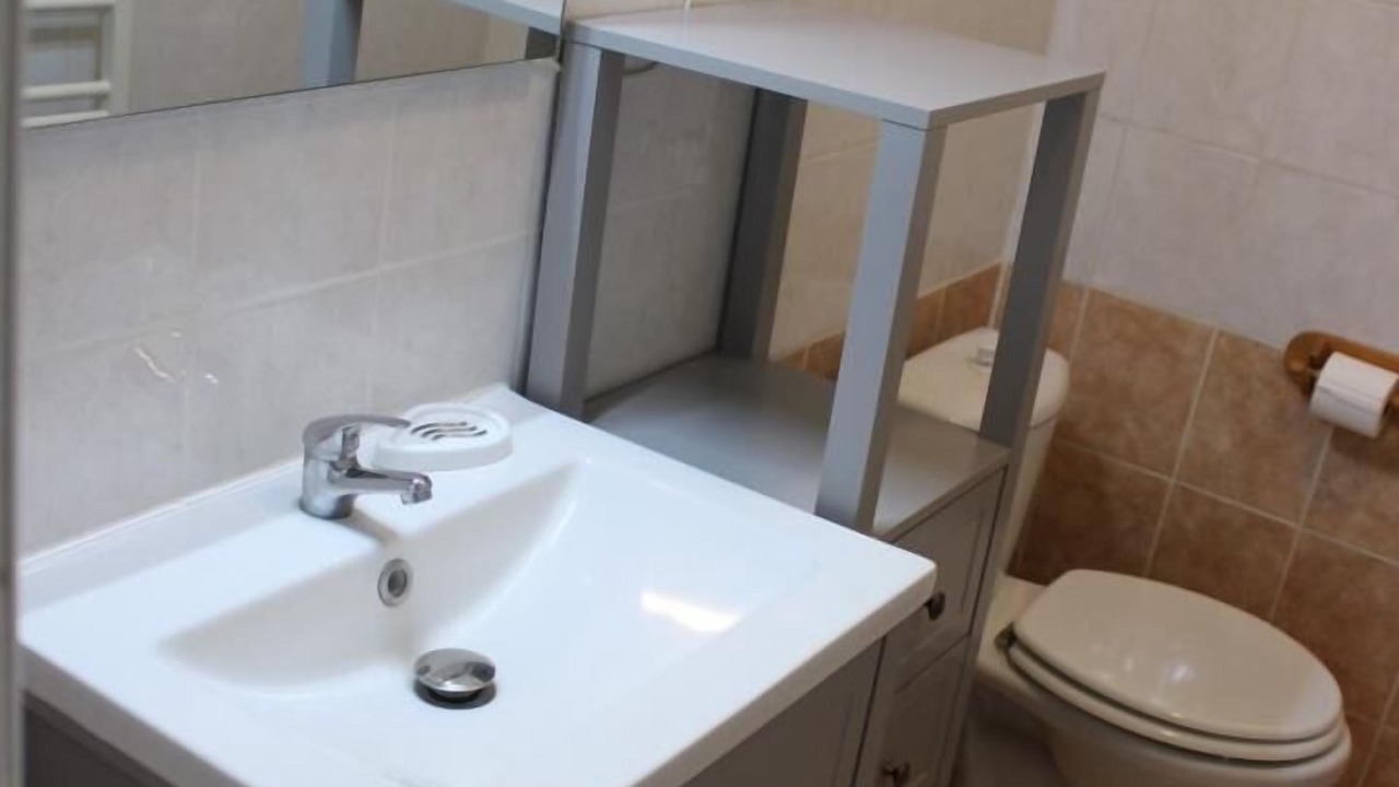 Photo of Bathroom in Contes