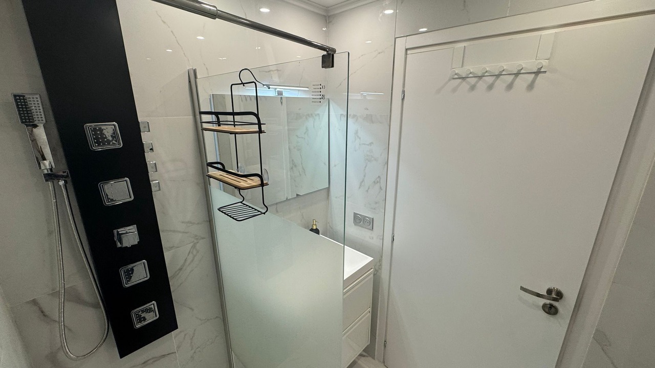 Photo of Bathroom in Les Baumettes