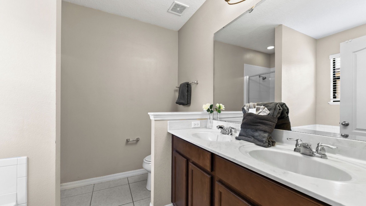 Photo of Bathroom in Cypress Pointe