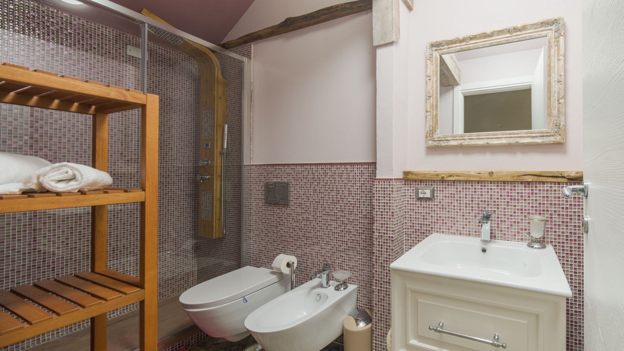 Photo of Bathroom in Pietrasanta