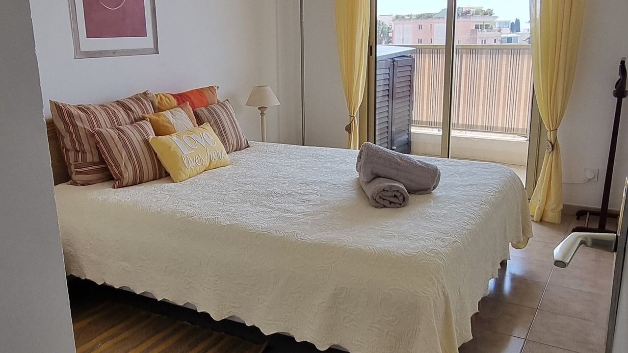 Photo of Bedroom in Saint-Laurent-du-Var