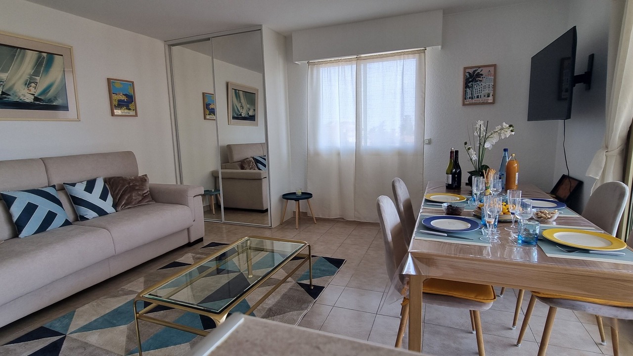Photo of Livingroom in Saint-Laurent-du-Var