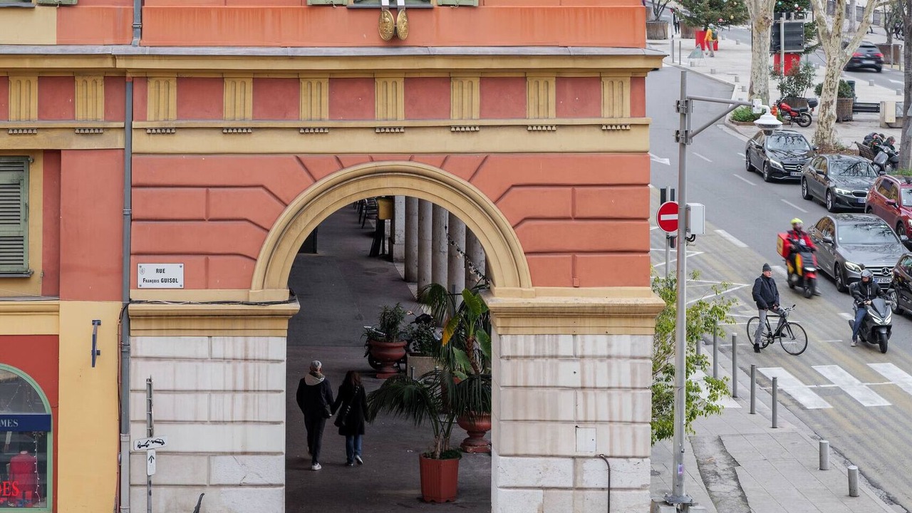 Photo of Others in Quartier du Port